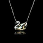 Bulk crystal swan necklace featuring Swarovski elements and platinum-plated copper – wholesale classic design from junejewelry.com.