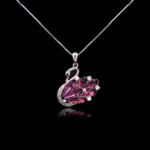 Bulk animal swan pendant necklace with genuine Swarovski crystals and platinum-plated copper—trendy wholesale design from junejewelry.com.