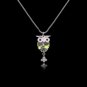 Wholesale Swarovski owl necklace with genuine crystals and platinum‑plated copper from junejewelry.com – cute factory price animal pendant for wholesale.