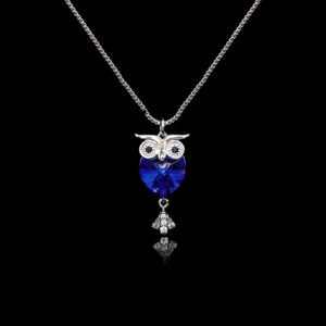 Wholesale Swarovski owl necklace with genuine crystals and platinum‑plated copper from junejewelry.com – cute factory price animal pendant for wholesale.