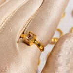 Wholesale Vintage Hammered Heart Zircon Ring with hand-hammered texture and 18K gold plated copper from junejewelry.com—factory price, free shipping.