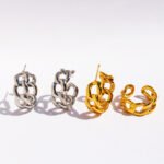 Wholesale C-Shape Hollow Chain Hoop Earrings featuring a geometric C-shape and hollow chain link buckle, plated in 18K gold or platinum copper from junejewelry.com—factory price, free shipping.