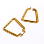Wholesale geometry Hoop Earrings featuring gear motifs, snake-pattern facets, and geometric trapezoid hoops plated in 18K gold-over-copper from junejewelry.com—factory price, free shipping.