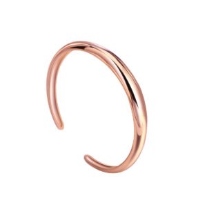 Wholesale chunky cuff bracelet featuring a thick, heavy metal design and 14K gold plated copper from junejewelry.com