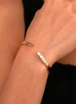 French Minimalist Gold Cuff featuring an open high‑polish 14K gold‑plated copper bracelet with a micro‑pavé zircon accent from junejewelry.com—factory price, free shipping.