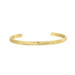 Wholesale European-style minimalist patterned cuff bracelet featuring a 14k gold plated copper design from junejewelry.com