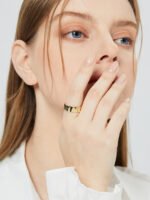 Wholesale hammered brass ring with polished vintage texture in size 7, no stones, INS style fashion ring from junejewelry.com.