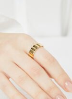 Wholesale hammered brass ring with polished vintage texture in size 7, no stones, INS style fashion ring from junejewelry.com.