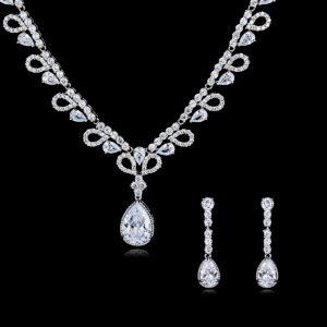 Wholesale teardrop cubic zirconia wedding jewelry set with platinum-plated copper necklace and matching earrings, featuring a large teardrop main stone, from JuneJewelry.com.