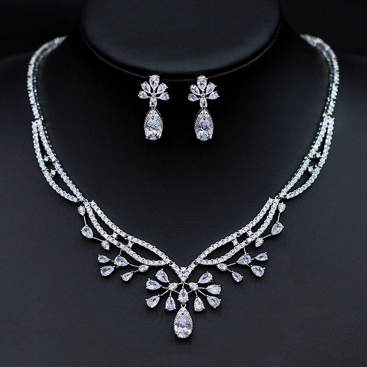 CN10653.440.A Wholesale Cubic Zirconia Water Drop Necklace set with matching earrings from JuneJewelry.com – elegant women's wedding silver necklace style for bulk orders.