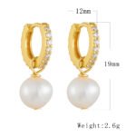 Wholesale Zircon Pearl Huggie earrings, 925 sterling silver, with natural freshwater pearls and zircons, 18K gold plated, niche light luxury design, from junejewelry.com.