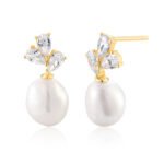 Wholesale Pearl Stud Earrings, S925 sterling silver, with natural pearls and zircon, available in 18K gold or platinum plating, ideal for fashion jewelry wholesale from junejewelry.com.