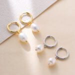 Wholesale Freshwater Huggie Drop earrings, S925 sterling silver, with natural freshwater pearls and a cool-tone vintage niche design, available in 18K gold or platinum plating, ideal for fashion jewelry wholesale from junejewelry.com.