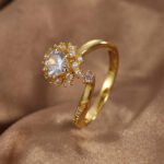 Wholesale irregular zircon ring in 18K gold plated brass – bold fashion jewelry for women from JuneJewelry.com