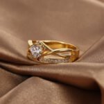 Wholesale zircon gold ring for women – 18K gold plated brass with white zircon from JuneJewelry.com, fashion jewelry for bulk orders.
