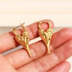 Wholesale Hammered Heart Earrings in 18K gold plated brass from JuneJewelry.com – unique hammered texture, perfect for bulk fashion jewelry orders with free shipping.