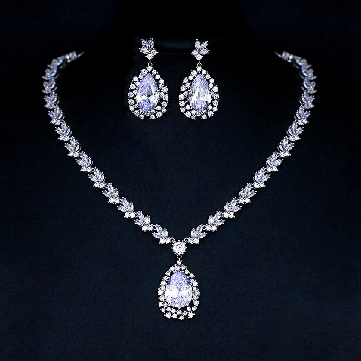 CN10408.451.A Wholesale teardrop CZ jewelry set with necklace and earrings from JuneJewelry.com – elegant and high-quality fashion jewelry for bulk orders.