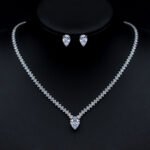 Wholesale platinum plated CZ necklace and earring set with pear-shaped stones from JuneJewelry.com – high quality, affordable fashion jewelry for bulk orders.