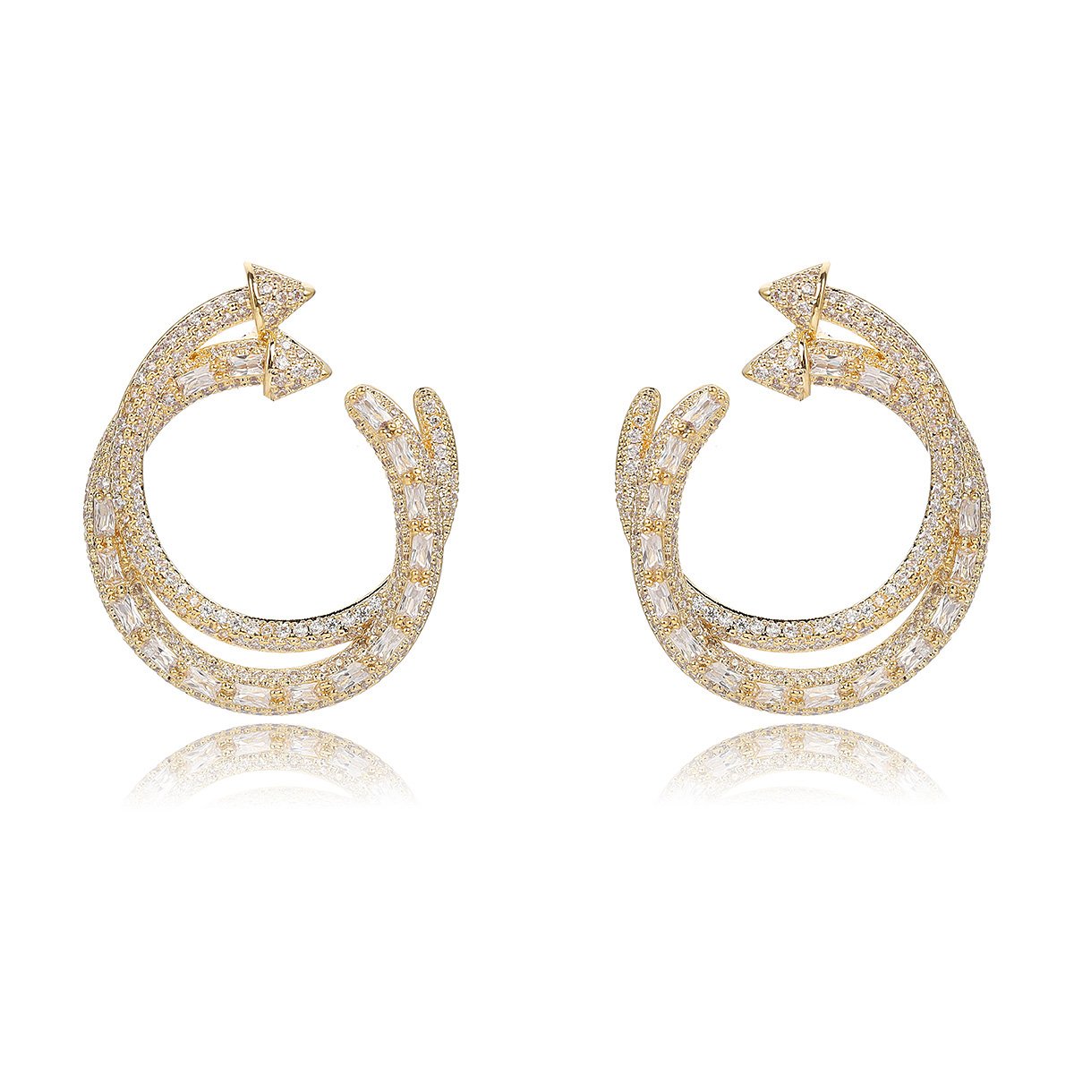 CE11359.223.A Wholesale gold twisted hoop earrings with baguette and pavé CZ stones from junejewelry.com – unique fashion jewelry for bulk orders.