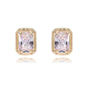 Wholesale vintage gold earrings with an emerald cut CZ stone and a detailed ornate frame from junejewelry.com – classic fashion jewelry for bulk orders.