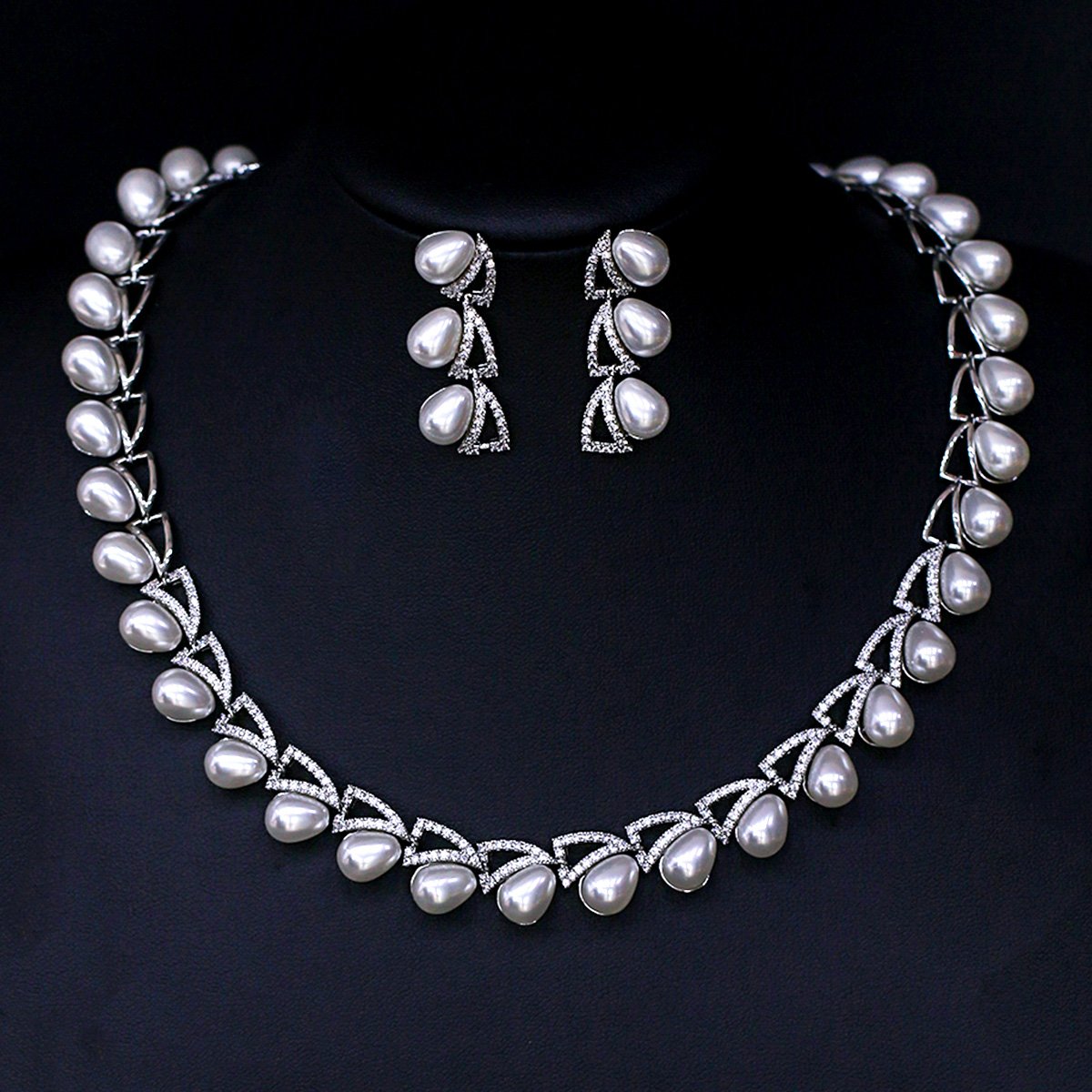 CN10372.490.A Wholesale teardrop pearl and stone necklace and earring set with platinum plating from JuneJewelry.com – modern copper bridal fashion jewelry for bulk orders.