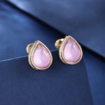 Wholesale gold plated teardrop earrings with green chalcedony stones and 925 silver needles from JuneJewelry.com.