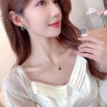 Wholesale Star Zircon Jewelry Set, featuring a simple six-pointed star design, white gold plated copper, super sparkling micro-pave zircon stones, dainty stud earrings, and a matching necklace, a high-end sense celestial set from junejewelry.com.