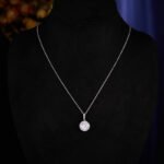 Simple Round Zircon Necklace and Earrings Set, new luxury geometric circle design, all-match clavicle chain, high-end.