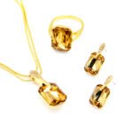 Wholesale clear crystal rectangular jewelry set in rose gold plating with a large faceted white crystal ring, pendant, and matching drop earrings from JuneJewelry.com – unique and high-quality.