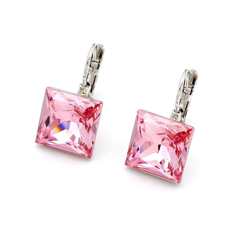 A500552E-001.98.A A pair of elegant leverback earrings featuring large square princess-cut Swarovski element crystals in a minimalist silver-tone claw setting.