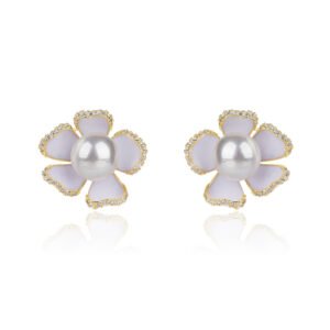 Wholesale pearl flower earrings with lavender enamel petals and zircons on 14K gold plated brass from JuneJewelry.com – unique floral jewelry for bulk purchase.