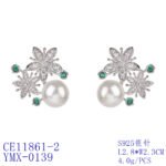 Wholesale flower pearl earrings with shimmering cubic zirconia petals and 925 silver needles from JuneJewelry.com – elegant floral jewelry for bulk purchase.