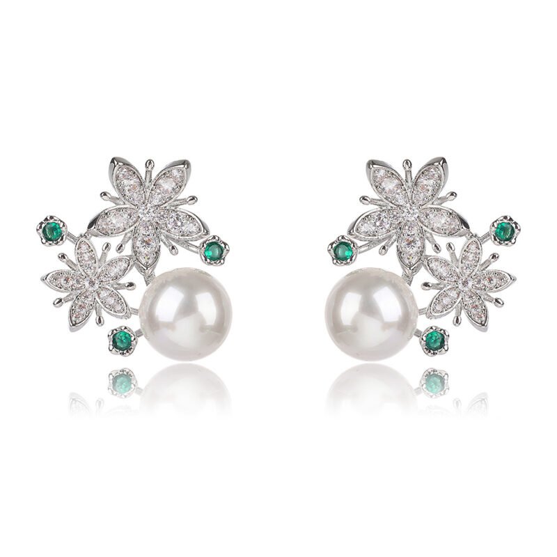 Wholesale flower pearl earrings with shimmering cubic zirconia petals and 925 silver needles from JuneJewelry.com – elegant floral jewelry for bulk purchase.