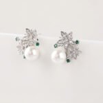 Wholesale flower pearl earrings with shimmering cubic zirconia petals and 925 silver needles from JuneJewelry.com – elegant floral jewelry for bulk purchase.