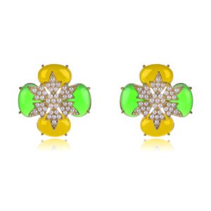 Wholesale clover pearl earrings with yellow and green stones on gold plated brass from JuneJewelry.com – unique floral jewelry for bulk orders.