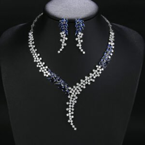 Wholesale copper zircon jewelry set with real gold plating and marquise-cut white stones from JuneJewelry.com – unique factory price jewelry for boutiques.