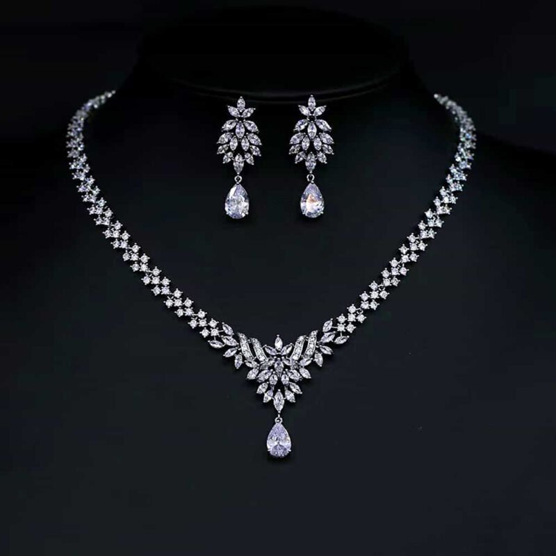 Wholesale copper zircon set featuring real gold plated necklace and earrings with AAA stones from JuneJewelry.com – luxury bridal jewelry for bulk buyers.