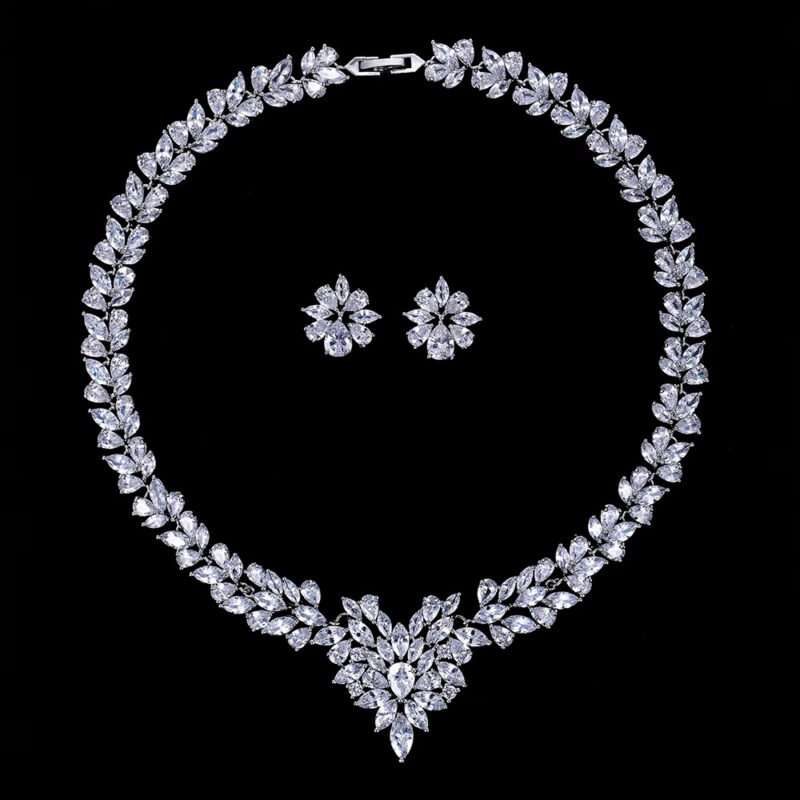 Wholesale zircon jewelry set with true gold plating and marquise-cut white stones from JuneJewelry.com – premium quality bridal jewelry for bulk purchase.
