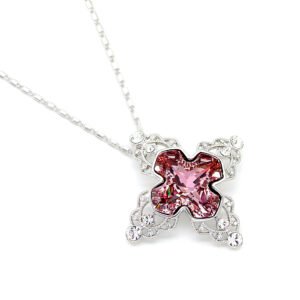 Sparkling Swarovski element snowflake crystal pendant necklace in white gold plated copper for winter fashion jewelry wholesale at junejewelry.com.