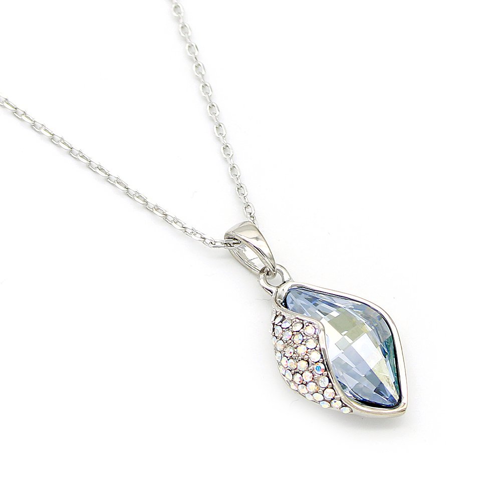 Elegant single rhombus Swarovski element crystal pendant necklace with white gold plating for jewelry wholesale at junejewelry.com.