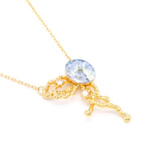 Wholesale Swarovski element butterfly necklace in real gold plated copper, cute animal pendant jewelry for daily wear from JuneJewelry.