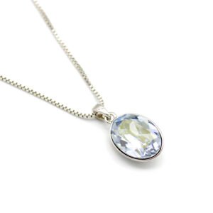 Dainty oval Swarovski element crystal necklace in gold and white gold plated copper for fashion jewelry wholesale from junejewelry.com.
