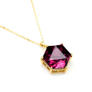 Minimalist Swarovski element hexagon shaped single crystal pendant necklace in gold and white gold plating for fashion jewelry wholesale at junejewelry.com.