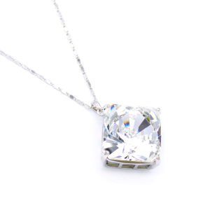 Minimalist square shaped single Swarovski element crystal pendant necklace in multiple colors for fashion jewelry wholesale at junejewelry.com.