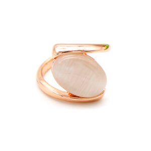 Wholesale oval cats eye ring with a large luminous stone on rose gold plated alloy from JuneJewelry.com – elegant statement jewelry for bulk.