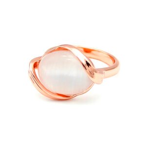 Wholesale cat eye ring with a round luminous stone on rose gold plated alloy from JuneJewelry.com – unique fashion jewelry for bulk orders.