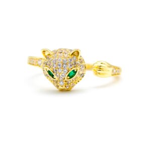 Wholesale leopard head ring with green zircon eyes and clear pavé stones on 18K gold plated copper from JuneJewelry.com – adjustable animal jewelry for bulk orders.