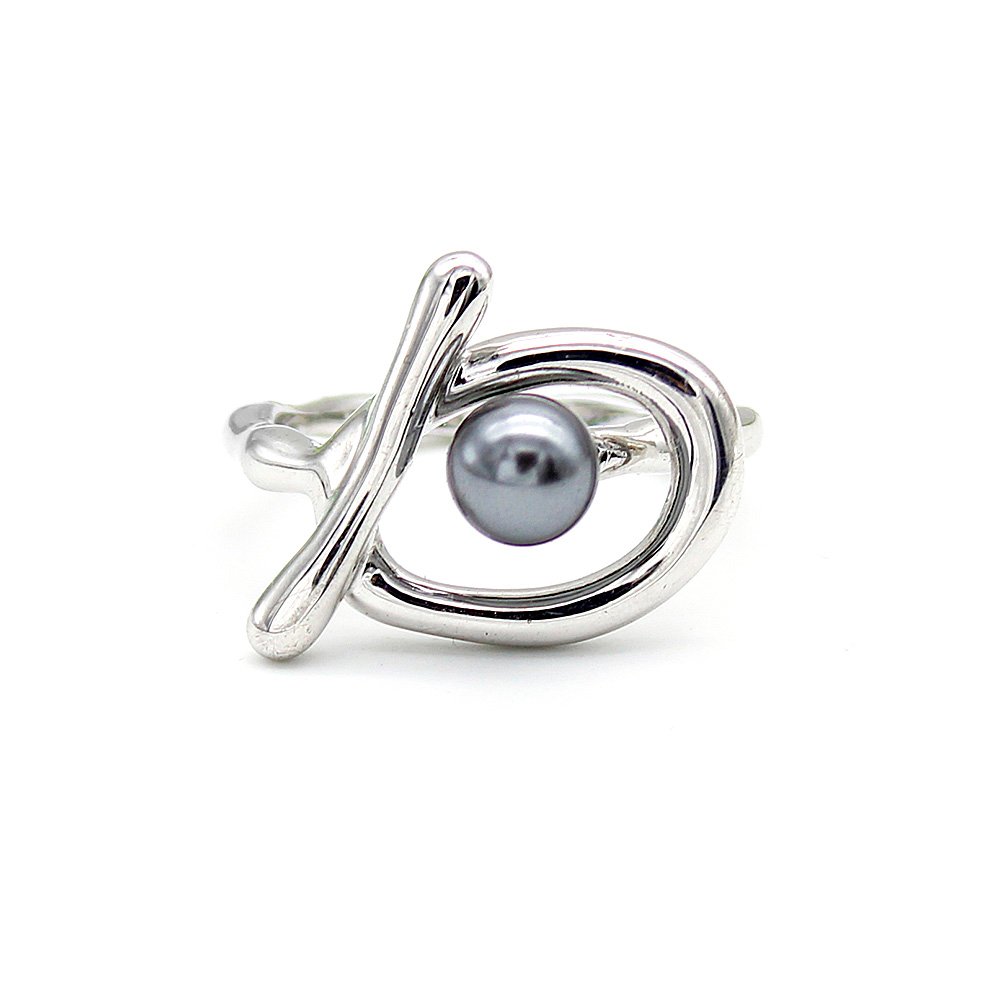 Wholesale shell pearl ring with a gray pearl and flowing gold frame on 18K gold plated copper from JuneJewelry.com – unique fashion jewelry for bulk orders.