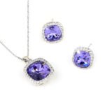 Wholesale Crystal Jewelry Set with Swarovski element stones on platinum plated brass from JuneJewelry.com – unique fashion jewelry for bulk orders.
