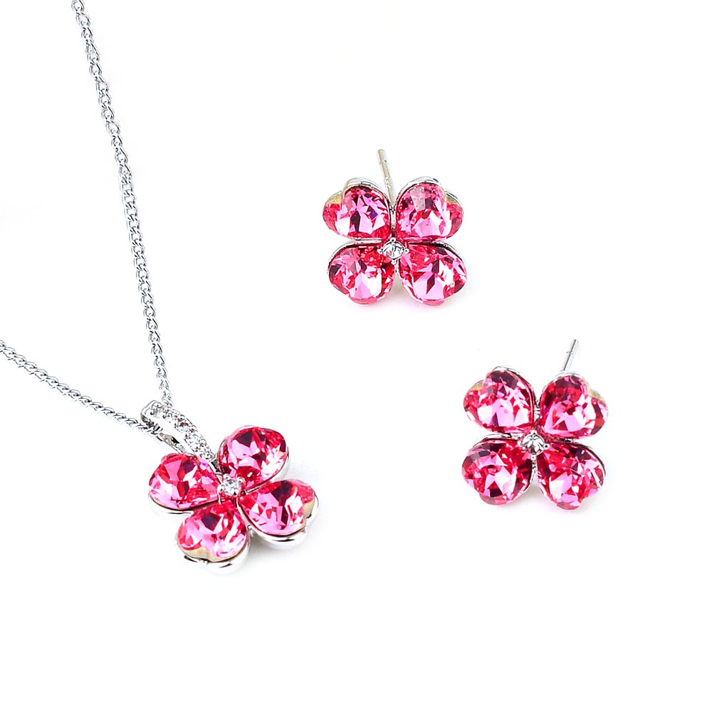 Wholesale Swarovski Jewelry Set with platinum plated copper pendant and earrings from JuneJewelry.com.